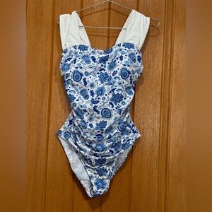 Woman’s size L Blue Floral One-Piece Swimsuit - White & Blue NWT